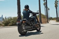 ハーレーダビッドソンから「ローライダーS」登場　黒が特徴のアグレッシブなニューモデルの画像