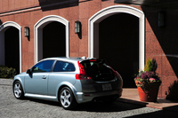 「ボルボC30 T-5 R-DESIGN」