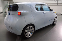 バンとクーペの融合「日産タウンポッド」出展の画像