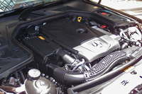 2リッターモデルの直噴直4ターボエンジン。
    