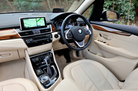 第83回：BMW 218iアクティブツアラー ラグジュアリー（前編）の画像