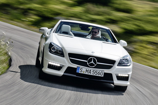 「メルセデス・ベンツSLK55 AMG」（写真は欧州仕様車）