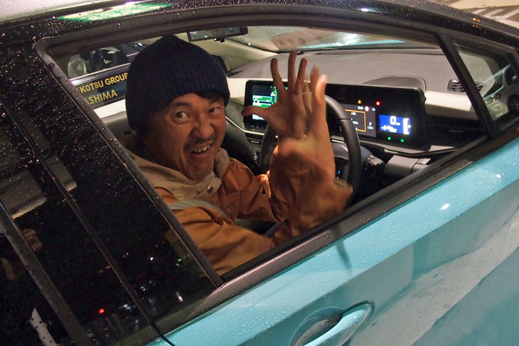 「ノート」は走りもデザインもすばらしいが、個人的にはより高級感のある「ノート オーラ」を推す。両モデルの販売比率は55：45とノートが少し多い程度で、意外にも拮抗（きっこう）している。ノート オーラの改良モデルがどんな顔になるのか、こちらも気になる。