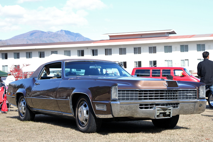 1968年「キャデラック・エルドラド」。前年の1967年にFFに転換した最高級パーソナルカー。472（7.7リッター）のV8エンジンを積む。