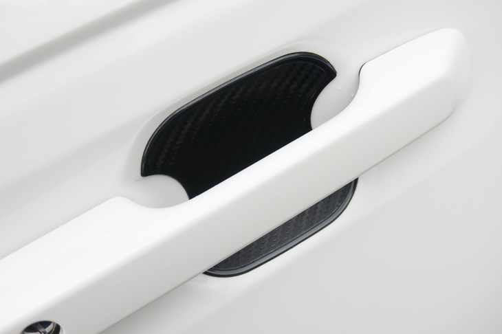 ホンダ・ステップワゴンe：HEVスパーダ プレミアムライン 無限パーツ装着車（ドアハンドルプロテクター）