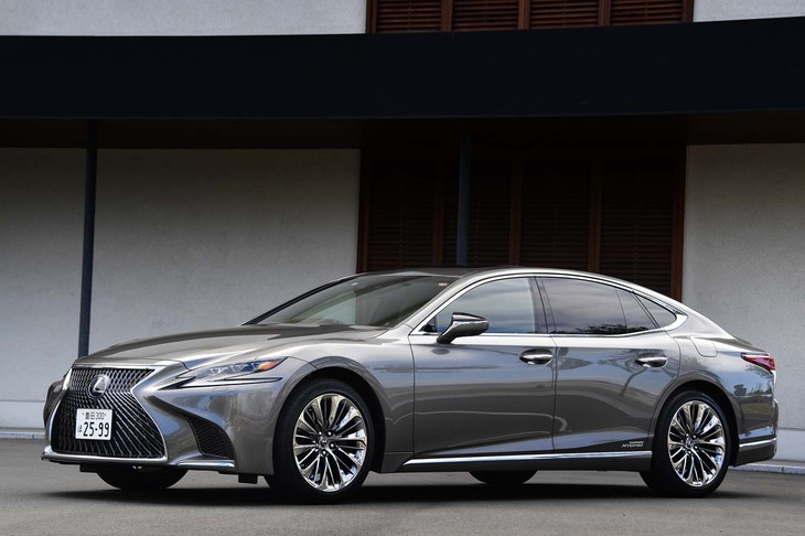 レクサスLS500h“エグゼクティブ”