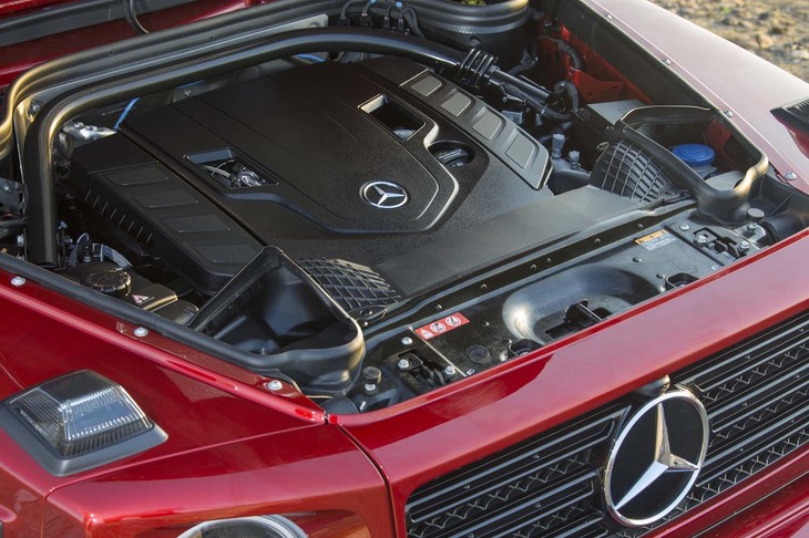 搭載されるエンジンは4リッターV8ターボ。「メルセデス・ベンツG500」では最高出力が422ps、最大トルク610Nmというチューン。