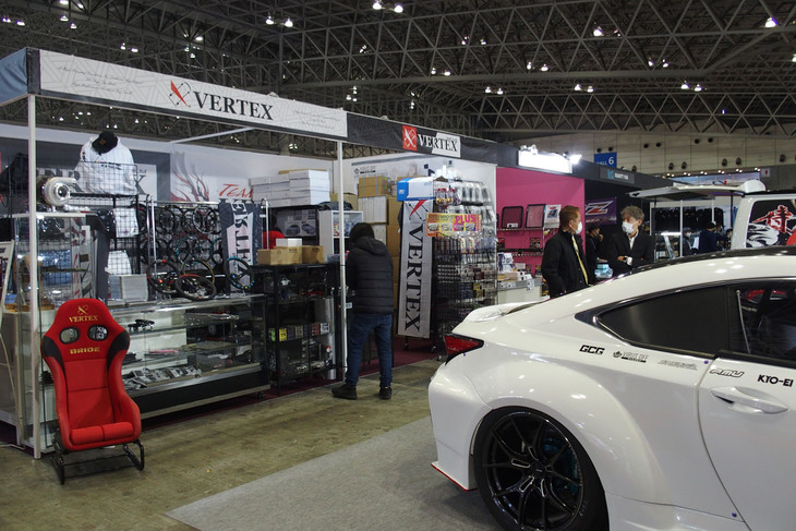 ヴェルテックス／ティーアンドイーのブース。