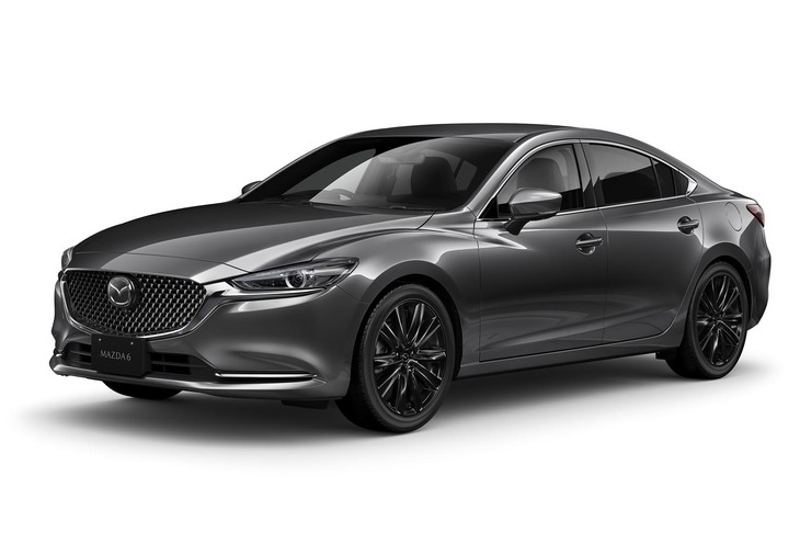 新型「マツダ3」の国内デビューに続き、2019年7月に「アテンザ」が一部仕様変更。これを機に、車名は「マツダ6」へと改められた。