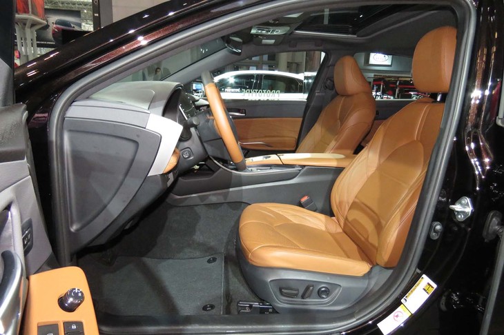 トヨタ・アバロン（フロントシート）