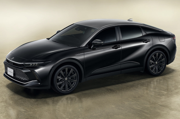 トヨタ・クラウン クロスオーバーZ“THE 70th”