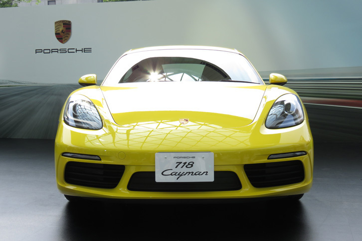 ポルシェ718ケイマン