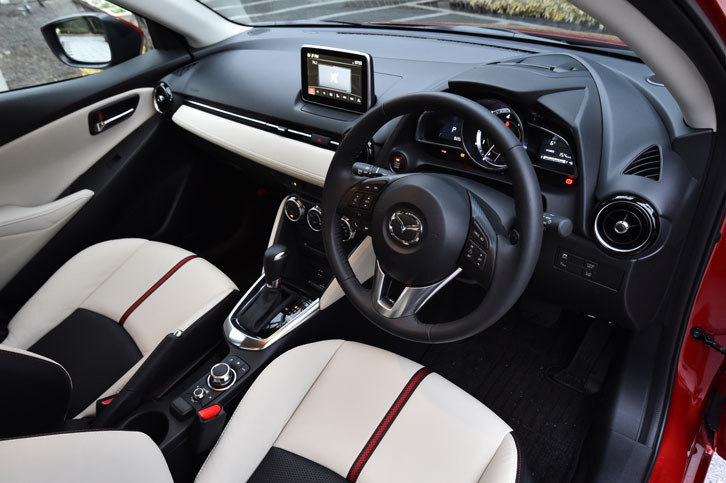 マツダ・デミオXDツーリング Lパッケージ