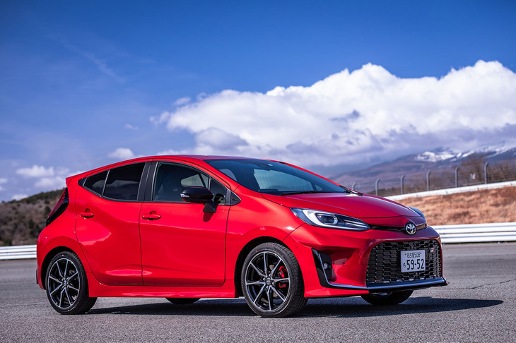 トヨタ・アクアGRスポーツ