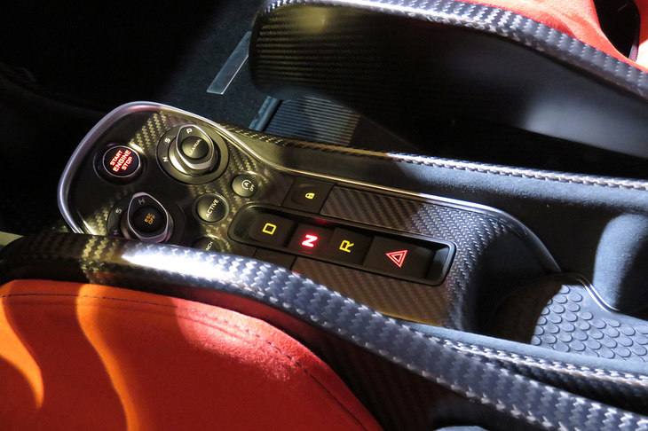 マクラーレン600LT（センターコンソール）