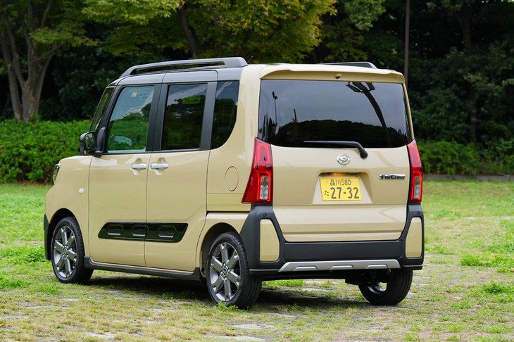 エンジンはターボと自然吸気から選べる。