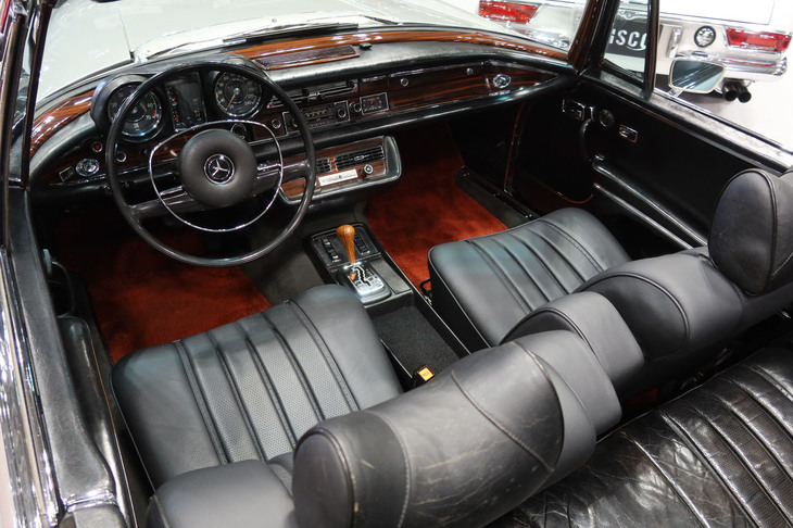 メルセデス・ベンツ280SE 3.5（1971年）