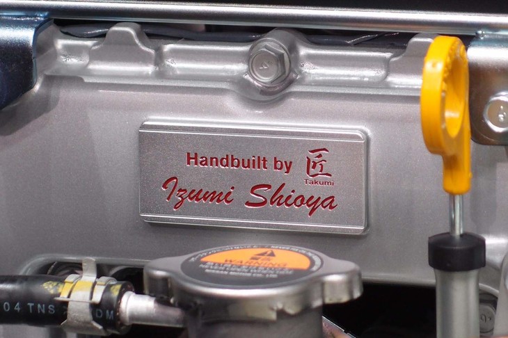 日産GT-R NISMOスペシャルエディション（赤く塗られた「匠」のネームプレート）