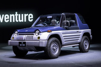 1989年の東京モーターショーで発表されたコンセプトモデル「RAV-FOUR」。1993年には市販車に近いプロトタイプがお披露目され、翌年の市場投入に至った。