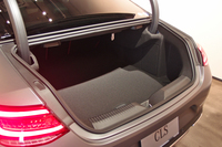 トランクルームの容量はモデルにより異なる。3リッター直6ターボエンジンを搭載する4WDモデル「CLS450 4MATIC スポーツ」（写真）は490リッターとなっている。