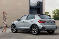 「アウディA1スポーツバック」ベースのクロスオーバーモデル限定発売の画像