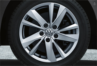 「フォルクスワーゲン・ゴルフトゥーラン」に装備充実の限定車の画像