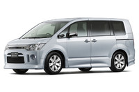 三菱、「デリカD:5」を一部改良＆特別仕様車を設定