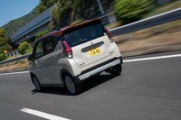 「マイパイロット」の設定可能速度は100km/hまで。先行車に追従しての停止にも対応するほか、停止から3秒以内であれば自動で再発進もしてくれる。