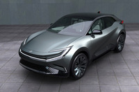 「トヨタbZコンパクトSUVコンセプト」LAで初公開　コンパクトSUVタイプのEVを示唆