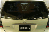 写真をクリックするとシートが収納されるさまが見られます。