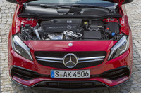 「AMG A45」に搭載される2リッター直4ターボエンジン。0-100km/h加速は4.2秒でこなす。