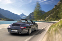 黒い限定ポルシェ、911ブラックエディション登場の画像