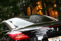 ルーフからリアウィンドウにかけてのくぼみは、個性派「RCZ」の中でも、特徴的なディテールだ。
    