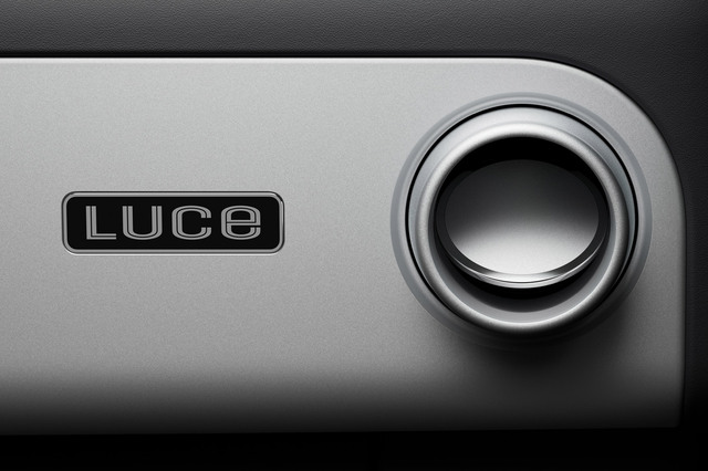 ヨコハマ、ADVANブランド40周年を記念した消しゴムを限定発売