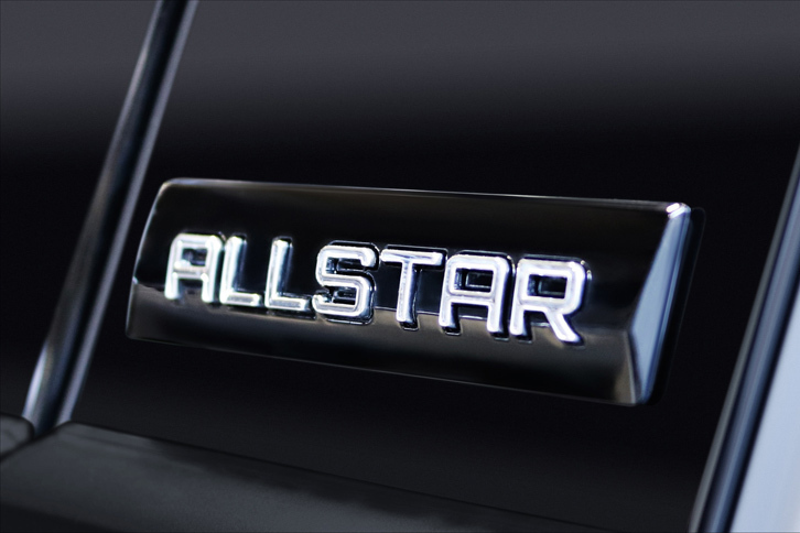 「オールスター」シリーズ専用エンブレム。写真は「ゴルフ」のもの。