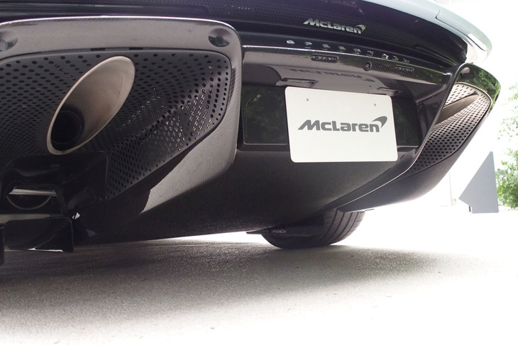 マクラーレン・スピードテール（リアアンダーディフューザー）
