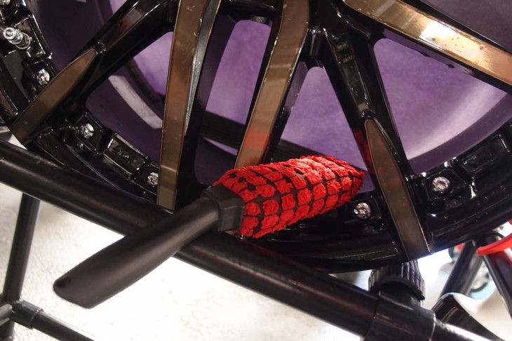 「ディグロス 神トレホイールブラシ」。先端に向かって細くなっている形状も洗いやすさの秘密という。