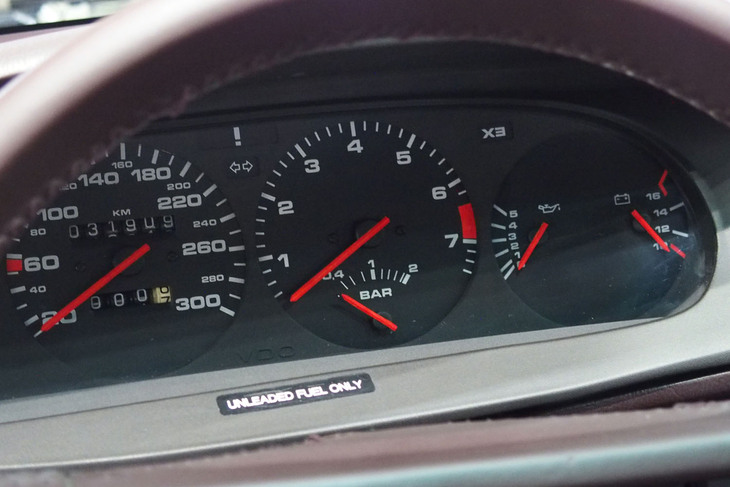 ポルシェ944ターボS（1988年）／Mars