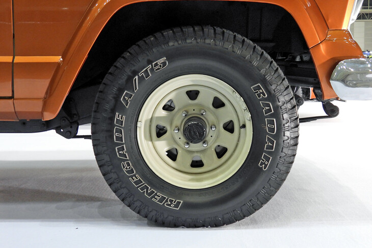 AMCジープJ-10（1977年）