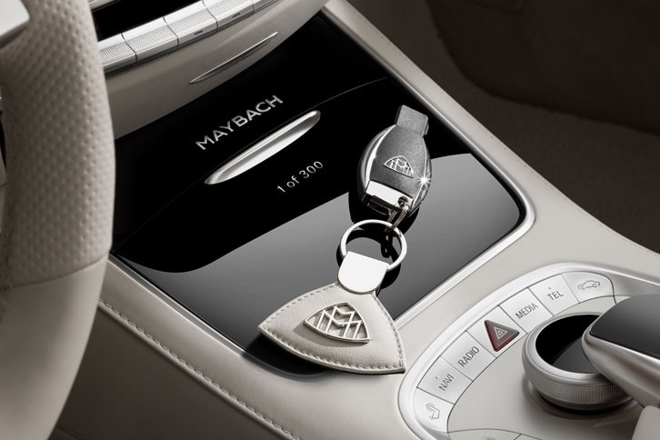 メルセデス・マイバッハS650カブリオレ（キー）