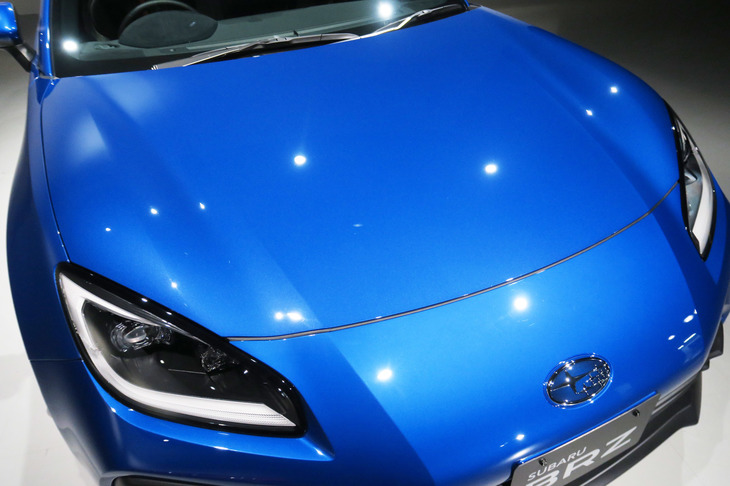 スバルBRZ（ボンネット）