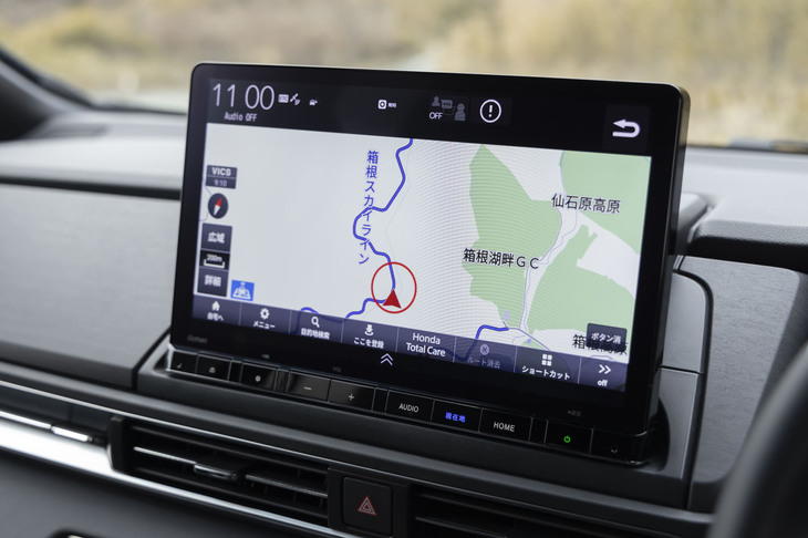 ナビゲーションはオプションで、11.4インチ（写真）と9インチから選べる。全機種が「ホンダコネクト」に対応している。
