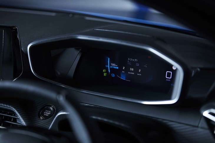 メーターパネルは先代同様、ステアリングホイールのリムよりも高い位置で目視できるようにレイアウトされている。