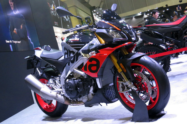 アプリリア・トゥオーノV4 1100ファクトリー