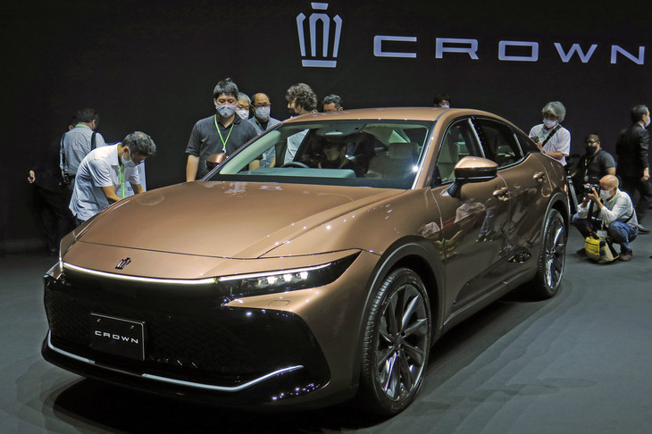 トヨタ・クラウン クロスオーバー（エクステリア）