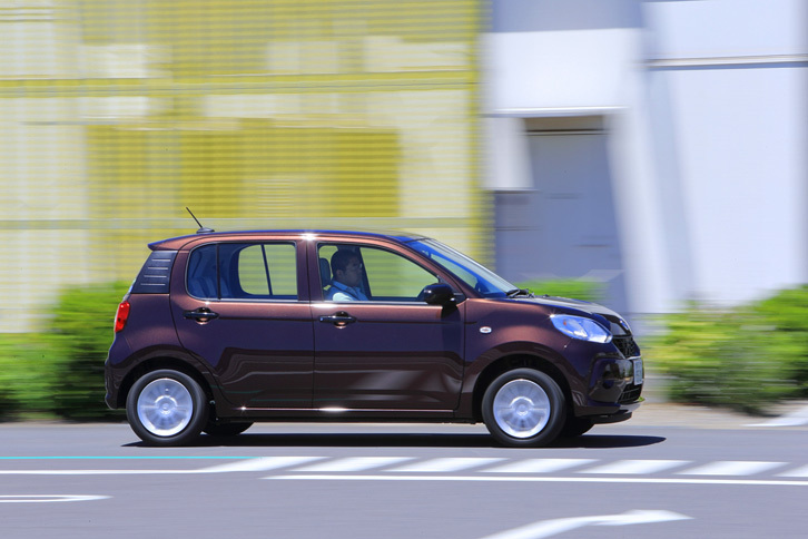 3代目となる新型「ダイハツ・ブーン」。標準車に加え、ドレスアップモデルの「ブーン シルク」も用意されている。今回は標準車の「X“SA II”」に試乗した。