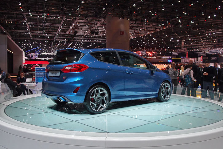 フォード・フィエスタST