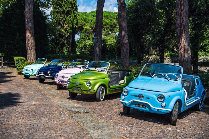 「フィアット500ジョリー・スピアッジーナ・アイコンe」。2021年には新たに5台が追加導入された。