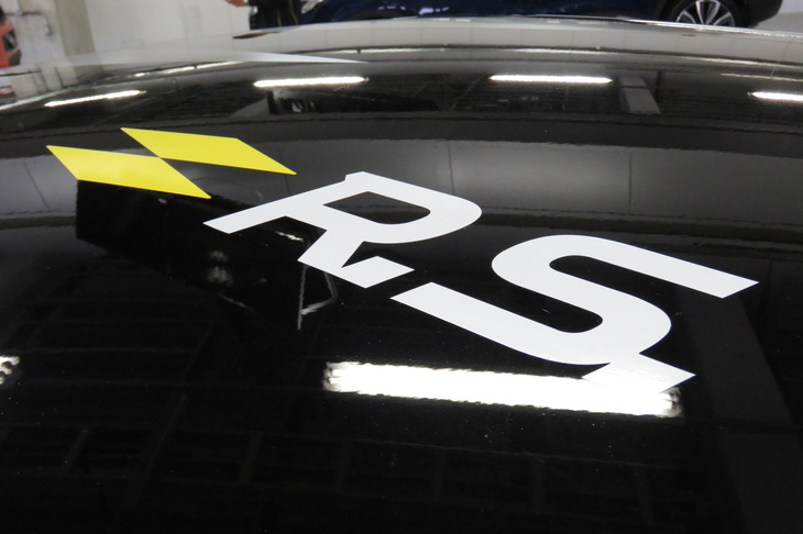 ルノー・ルーテシア ルノースポール18（エクステリア）