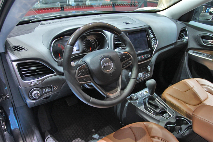 ジープ・チェロキー（インテリア）